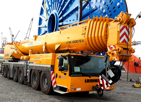 Liebherr 300 Ton Crane Load Chart